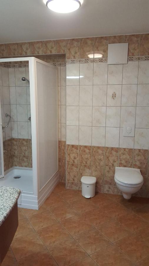 Fonix Wellness *** 1 A Epulet Bed & Breakfast Hévíz Dış mekan fotoğraf