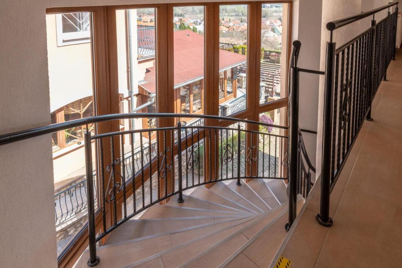 Fonix Wellness *** 1 A Epulet Bed & Breakfast Hévíz Dış mekan fotoğraf