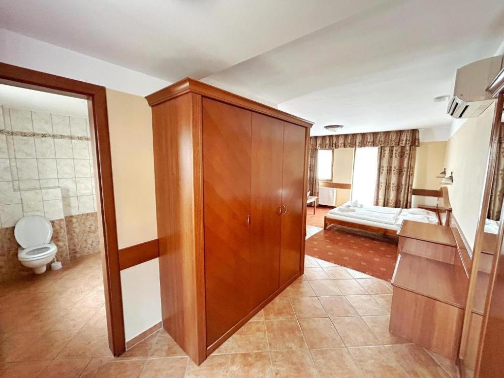 Fonix Wellness *** 1 A Epulet Bed & Breakfast Hévíz Dış mekan fotoğraf