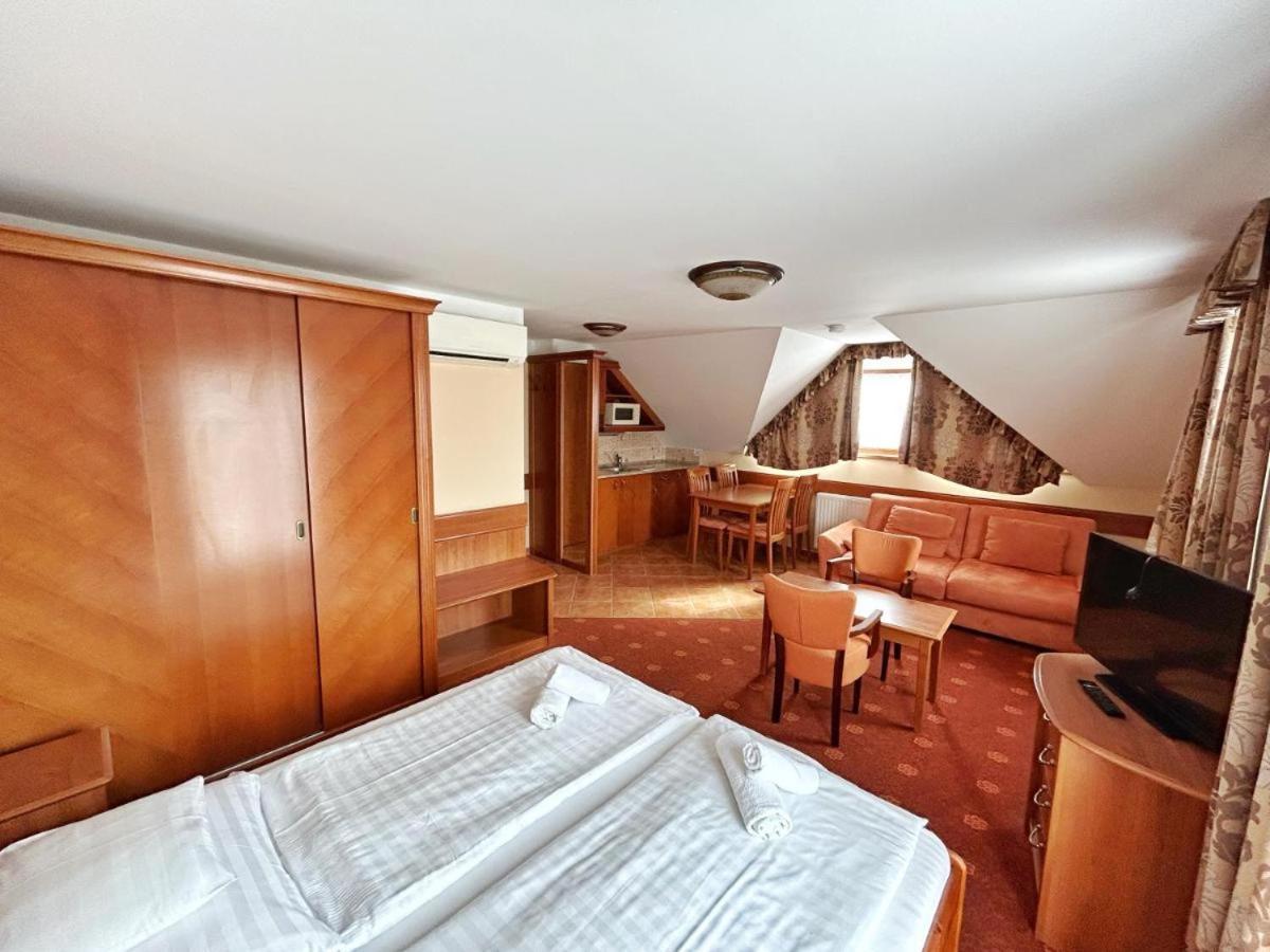 Fonix Wellness *** 1 A Epulet Bed & Breakfast Hévíz Dış mekan fotoğraf