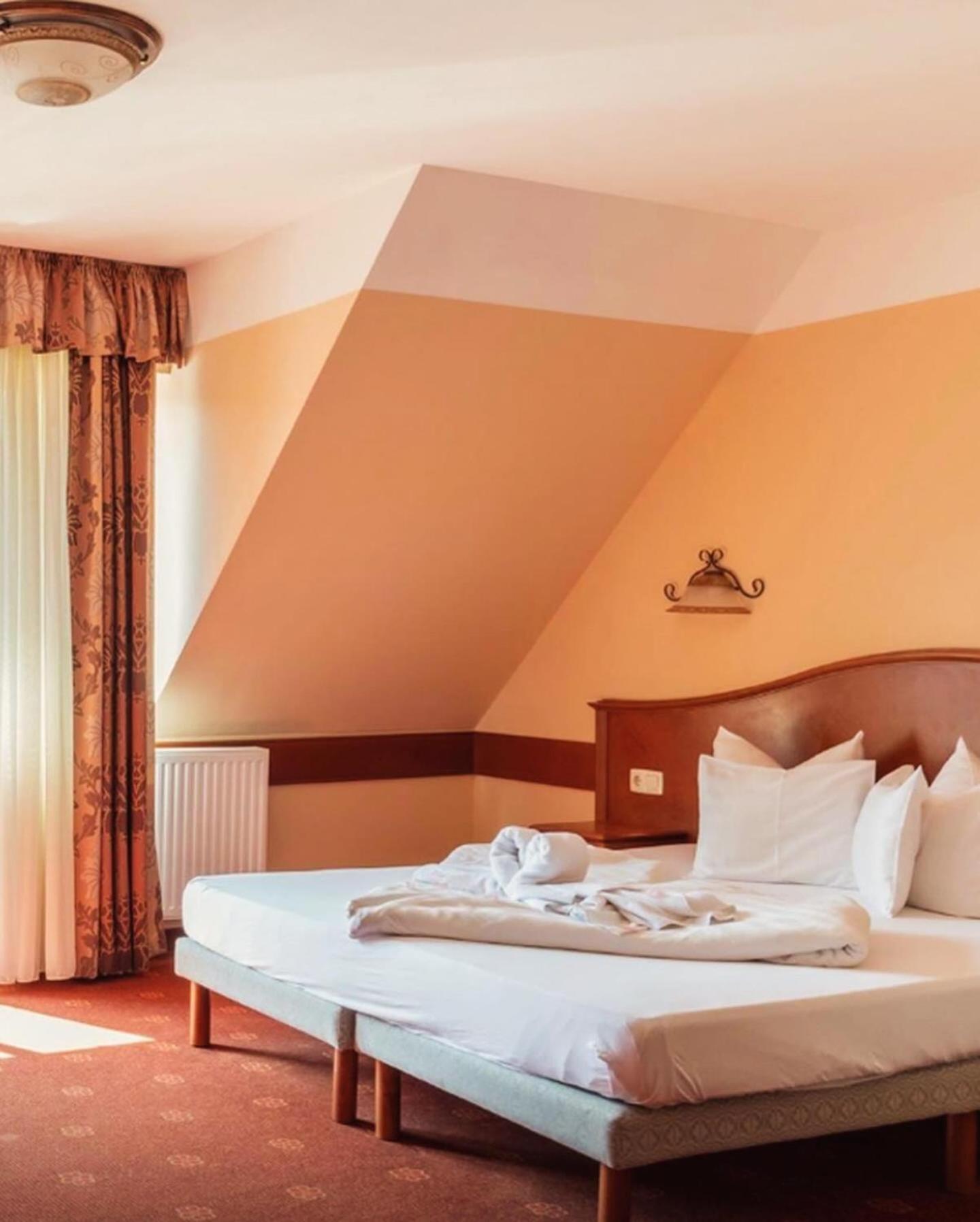Fonix Wellness *** 1 A Epulet Bed & Breakfast Hévíz Dış mekan fotoğraf