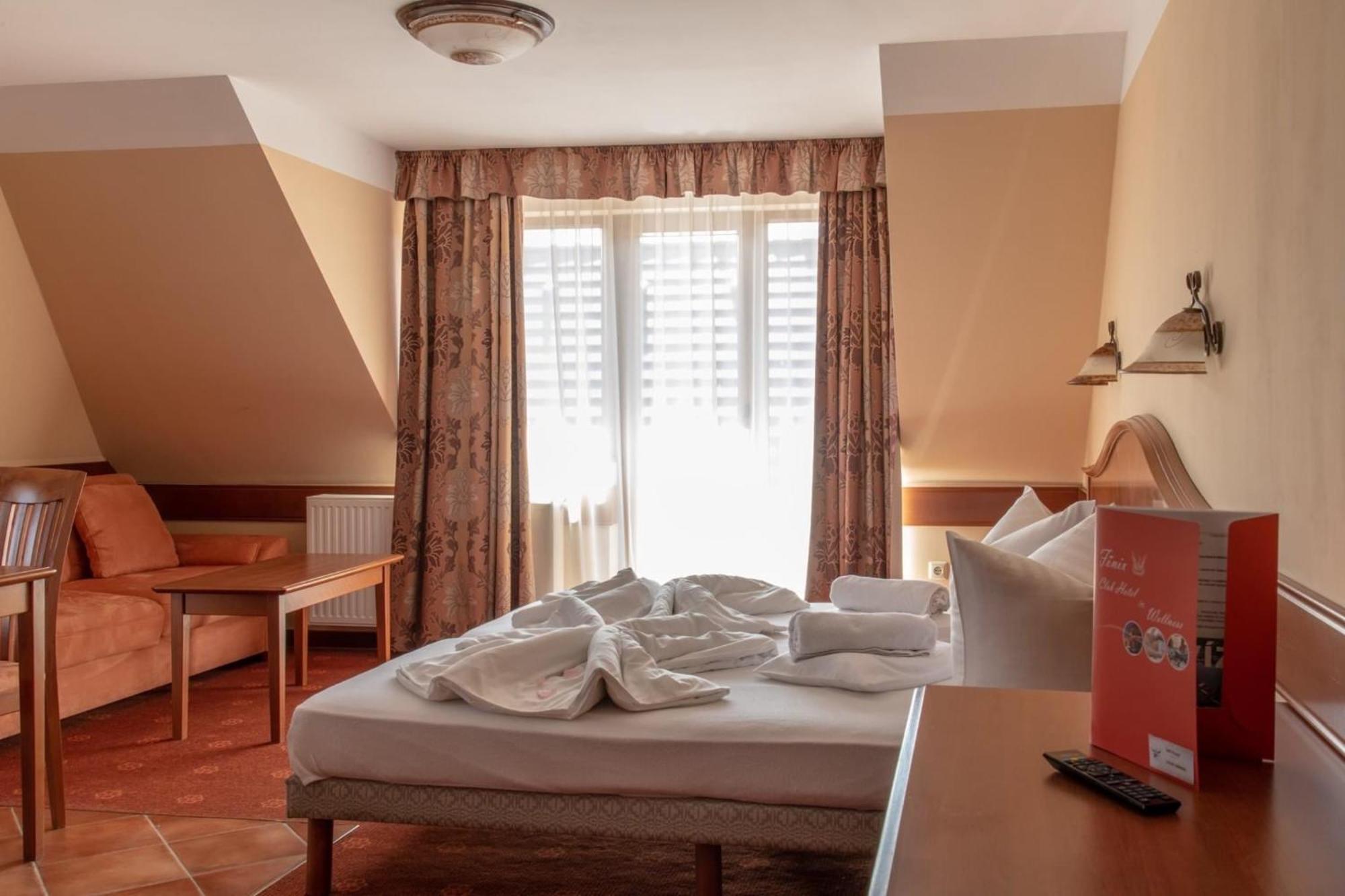 Fonix Wellness *** 1 A Epulet Bed & Breakfast Hévíz Dış mekan fotoğraf
