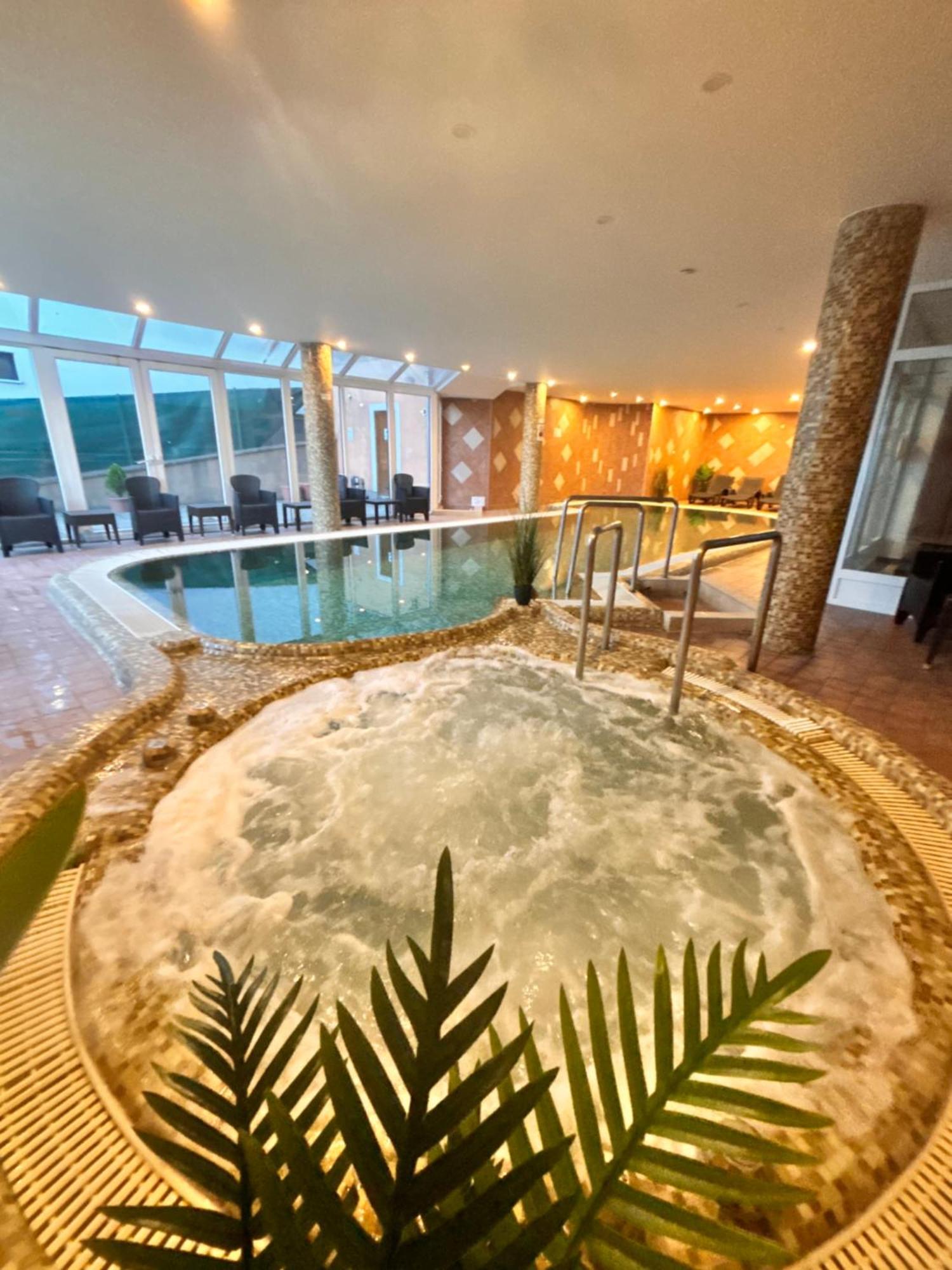 Fonix Wellness *** 1 A Epulet Bed & Breakfast Hévíz Dış mekan fotoğraf